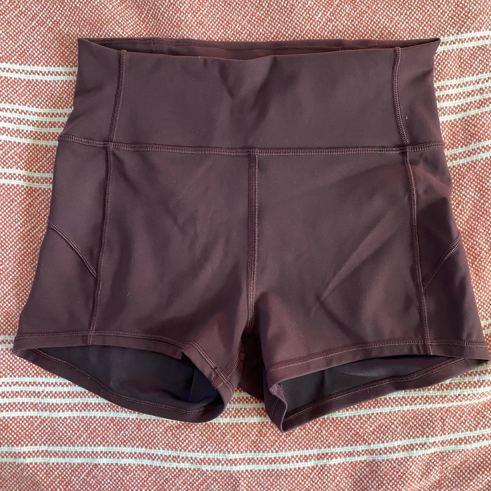 Lululemon BOOTY shorts